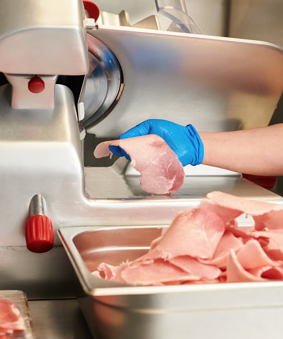 Slicing meat